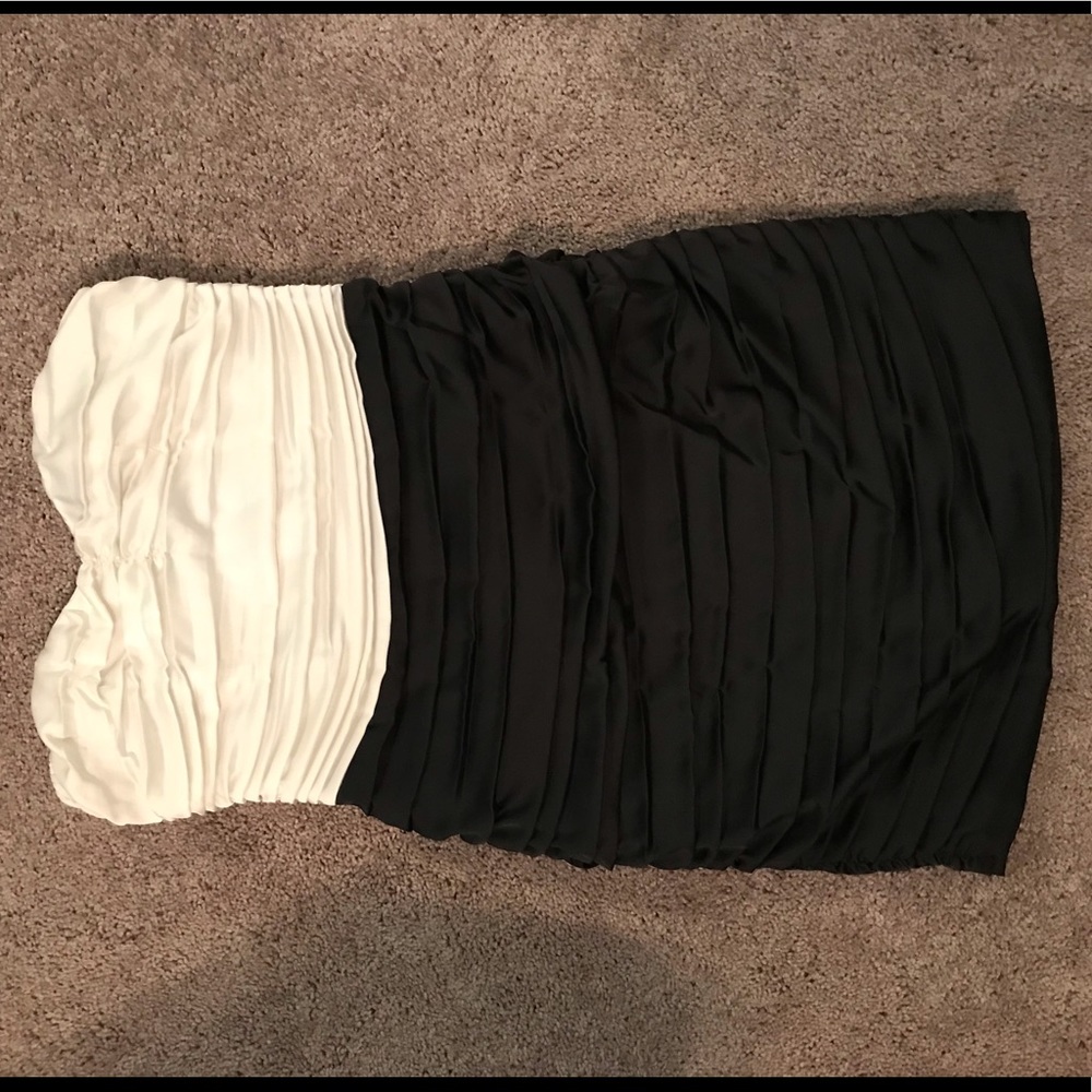 Black and white Express strapless dress